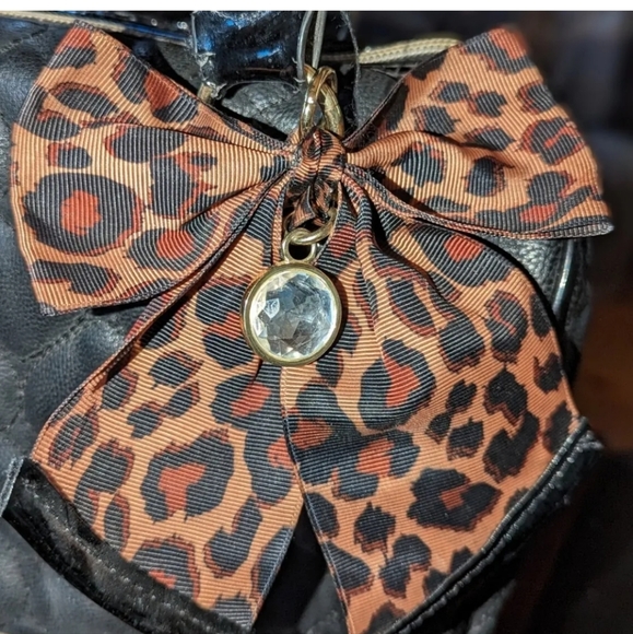 Betsy Johnson, Black Quilted Heart Pattern Handbag, Cheetah bow with Charm, Gold - Picture 2 of 7
